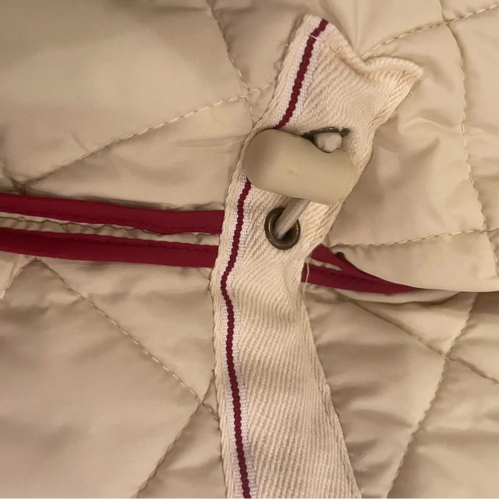 GAP Beige Quilted Vest - Picture 8 of 8